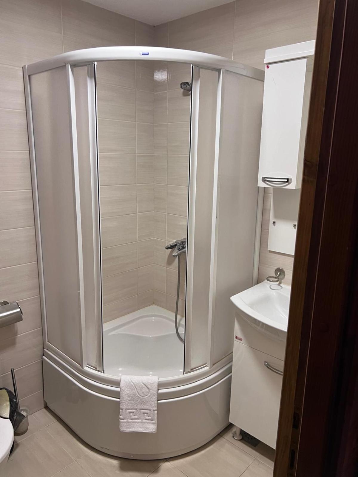 Camp Hotel Lake Views Πλαβ Εξωτερικό φωτογραφία