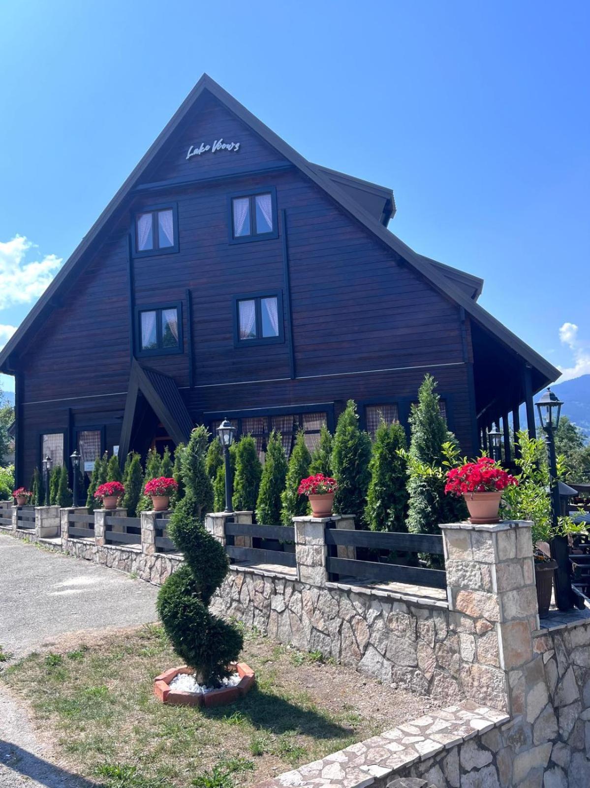 Camp Hotel Lake Views Πλαβ Εξωτερικό φωτογραφία